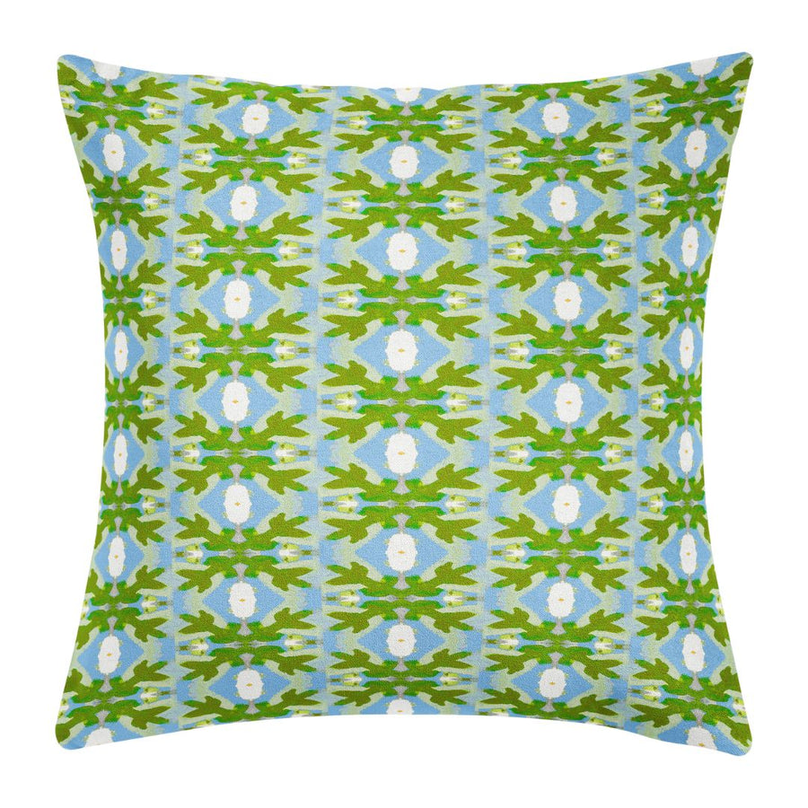 Aprés Ski Throw Pillow