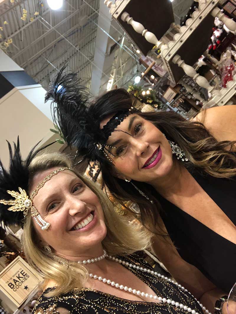 Ladies Night at Frisco Mercantile 10/21/2021 - Ladies glamming