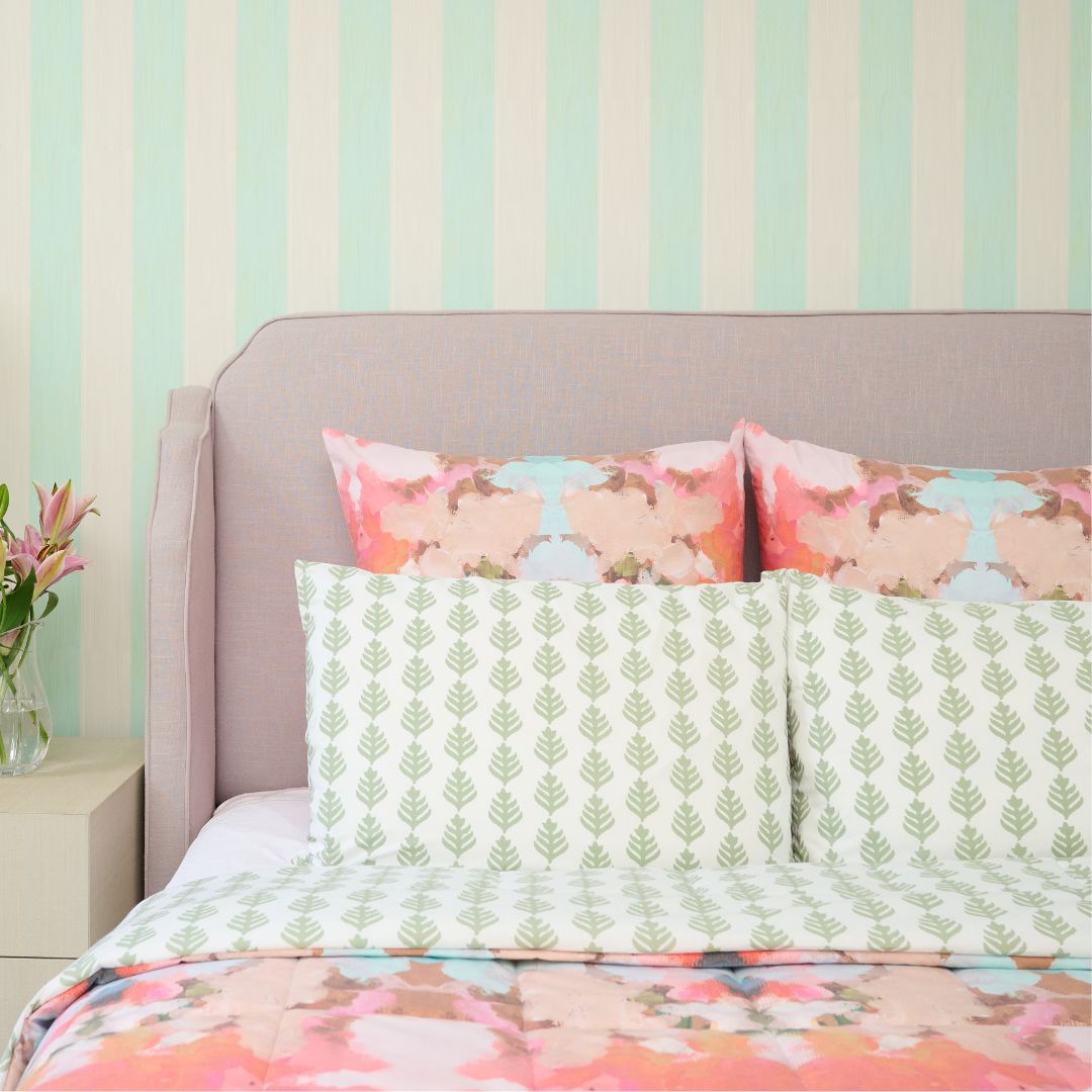 Amber Fresco Comforter Set