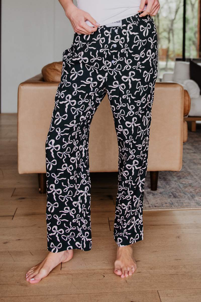 Black &amp; White Bows Boxer Pants