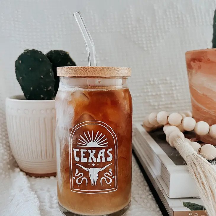 Texas Glass Cup with Lid and tea