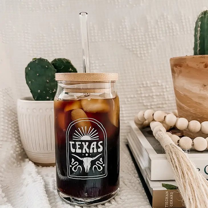 Texas Glass Cup with Lid and tea